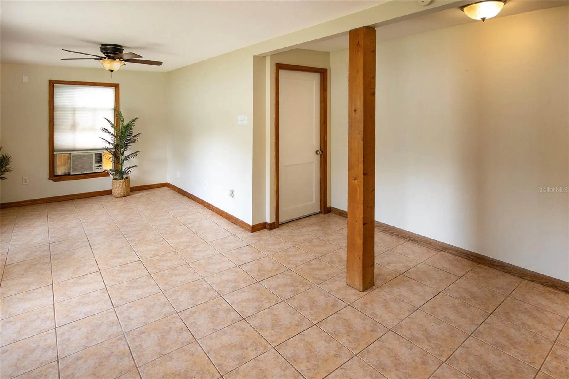 1725 Bradshaw Lane N St Petersburg FL 33710