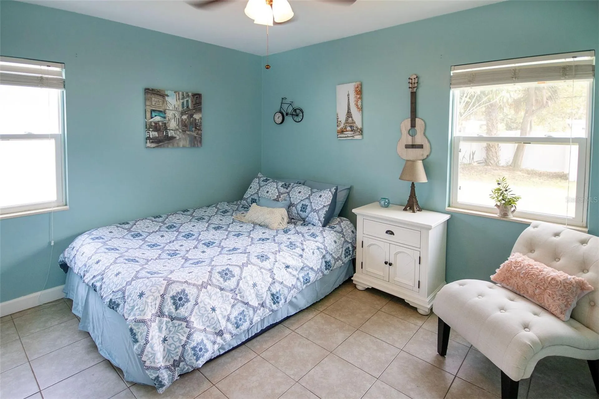 1725 Bradshaw Lane N St Petersburg FL 33710