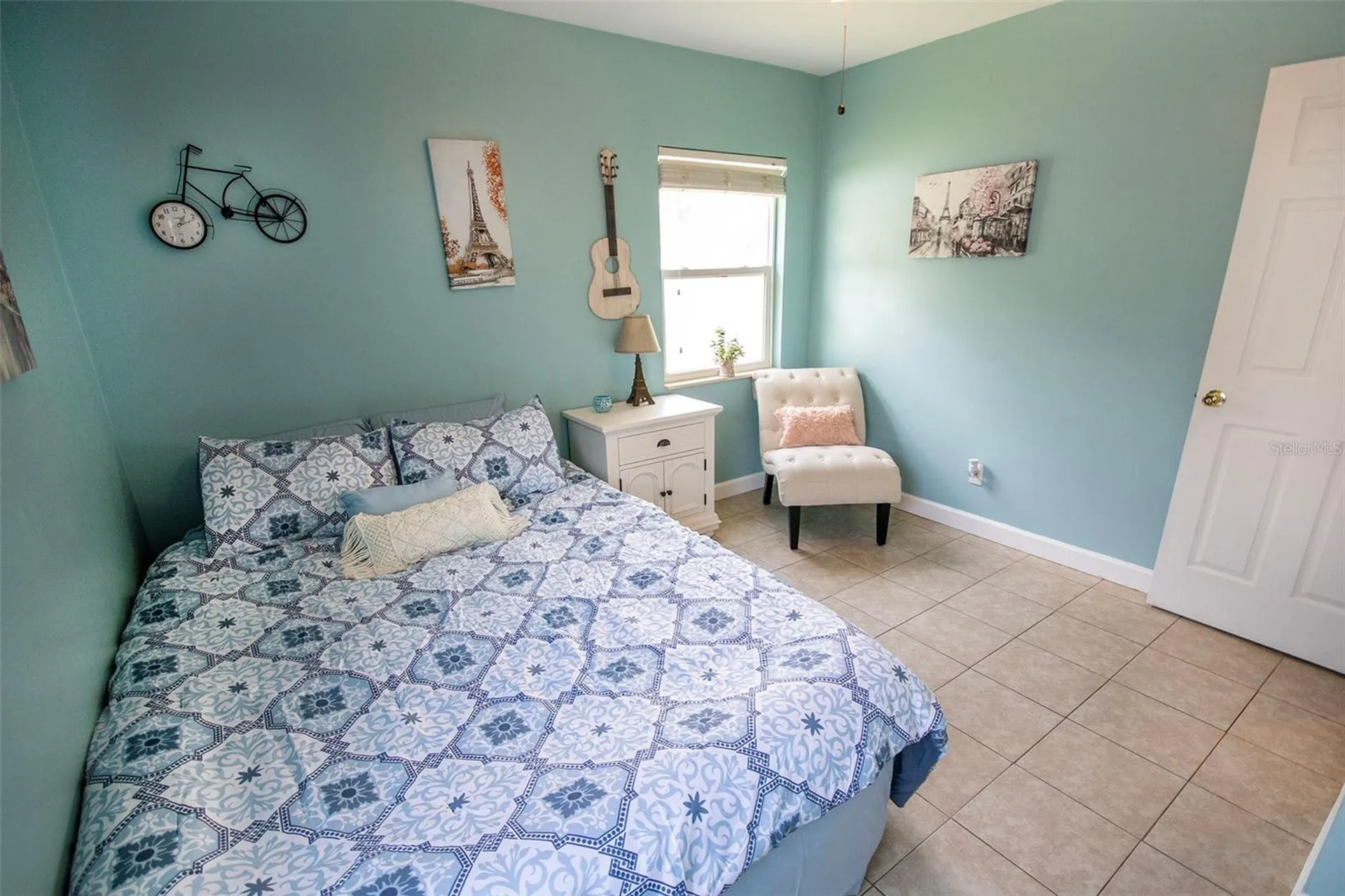 1725 Bradshaw Lane N St Petersburg FL 33710