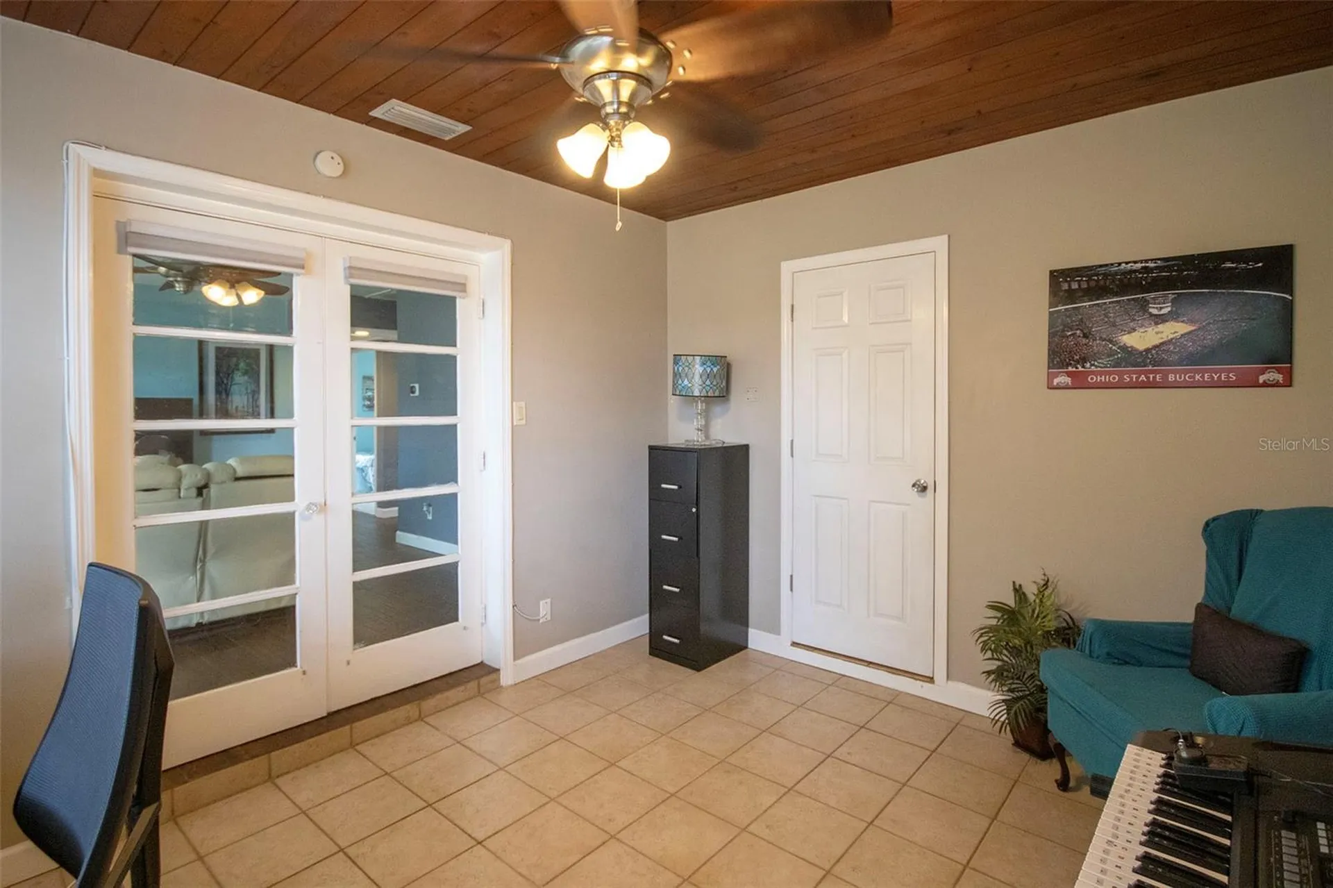 1725 Bradshaw Lane N St Petersburg FL 33710