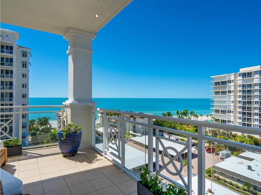 2050 Benjamin Franklin Drive Sarasota FL 34236