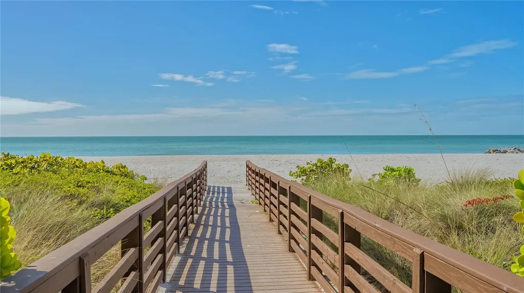 2050 Benjamin Franklin Drive Sarasota FL 34236