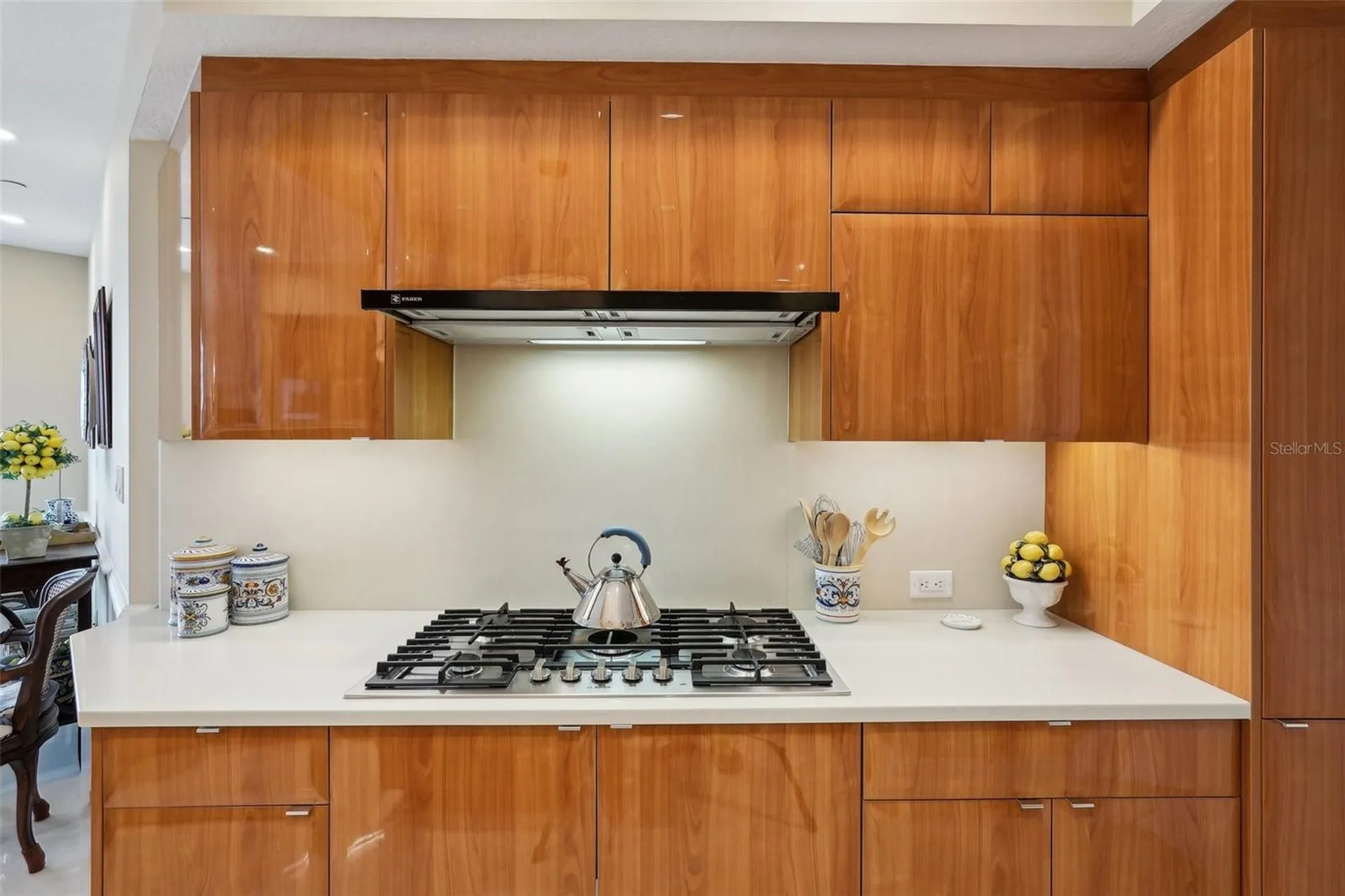2050 Benjamin Franklin Drive Sarasota FL 34236