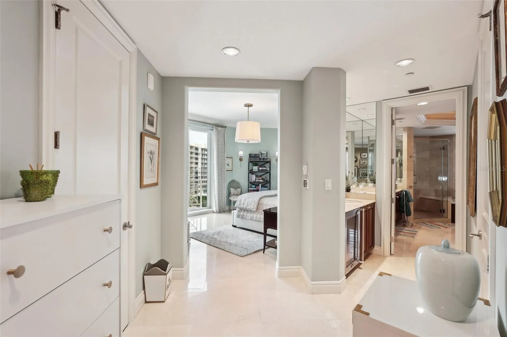 2050 Benjamin Franklin Drive Sarasota FL 34236
