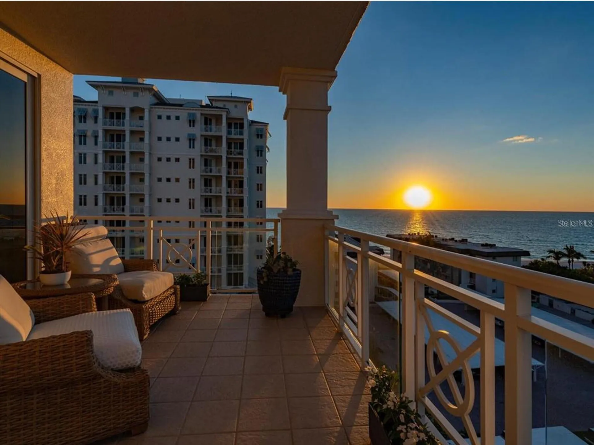 2050 Benjamin Franklin Drive Sarasota FL 34236