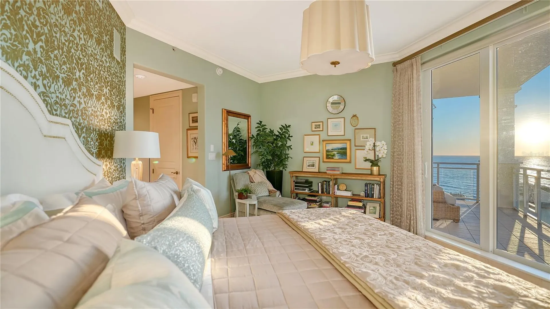 2050 Benjamin Franklin Drive Sarasota FL 34236