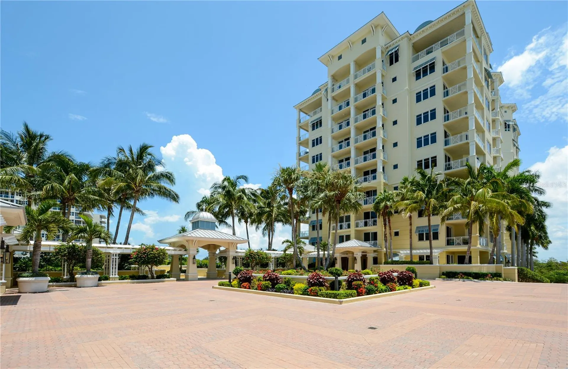 2050 Benjamin Franklin Drive Sarasota FL 34236
