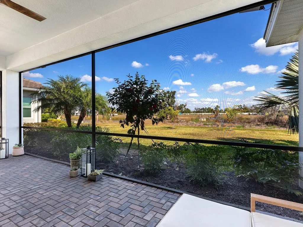 7857 Redonda Loop Lakewood Ranch FL 34202