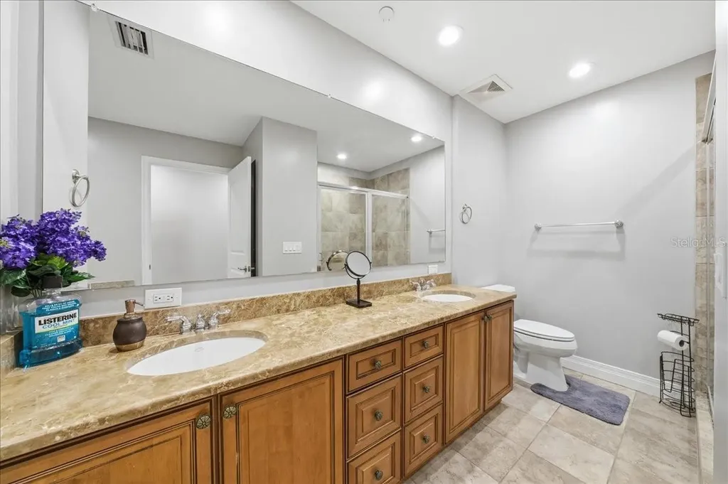 449 S 12th Street Tampa FL 33602