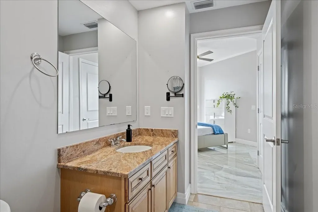 449 S 12th Street Tampa FL 33602