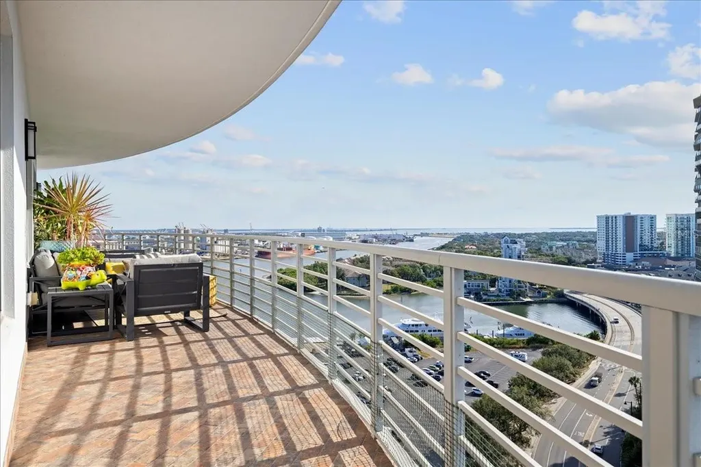 449 S 12th Street Tampa FL 33602