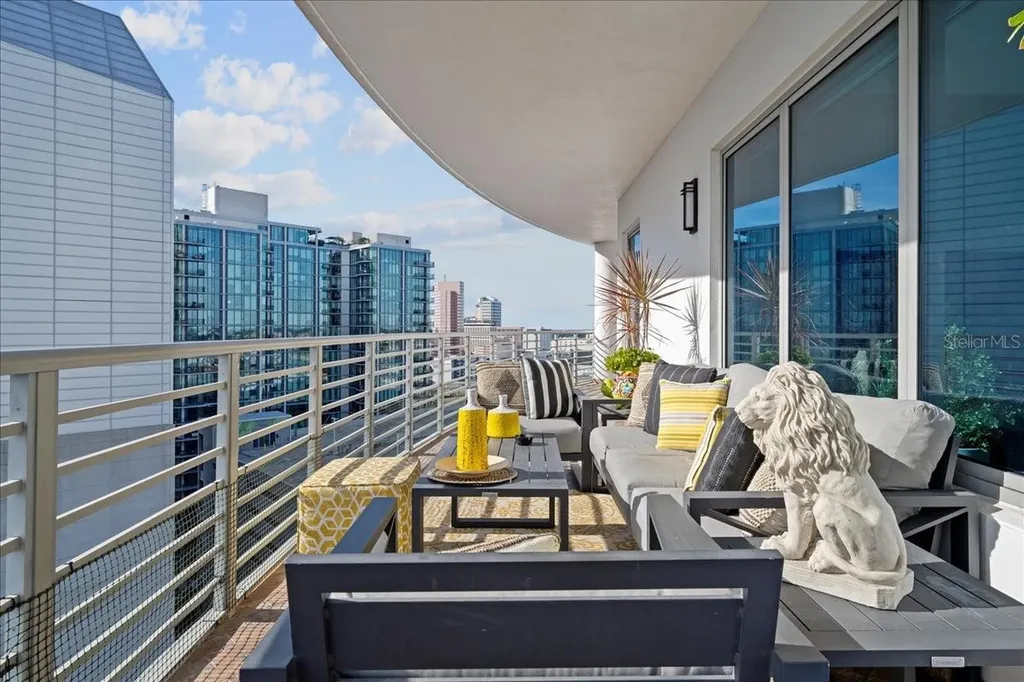 449 S 12th Street Tampa FL 33602