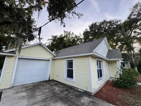 901 W Reynolds Street Plant City FL 33563