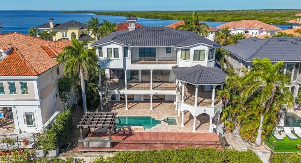 4107 Causeway Vista Drive Tampa FL 33615