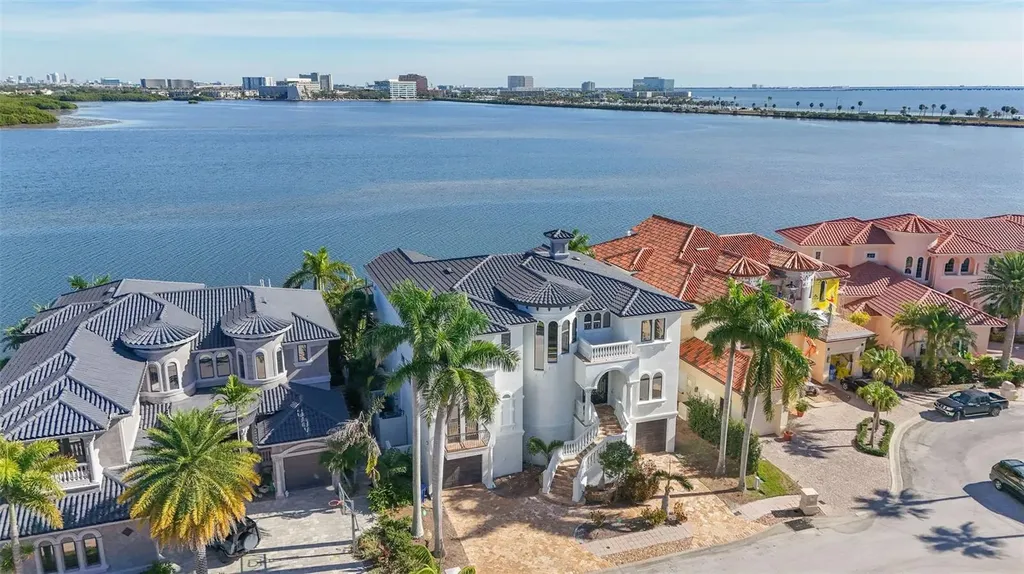 4107 Causeway Vista Drive Tampa FL 33615