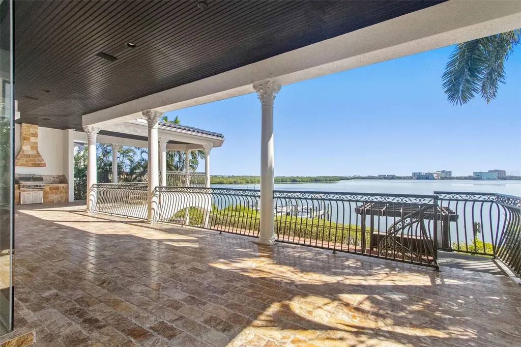 4107 Causeway Vista Drive Tampa FL 33615