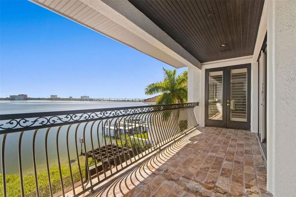 4107 Causeway Vista Drive Tampa FL 33615