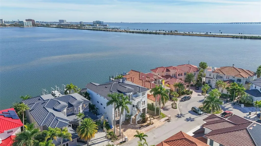 4107 Causeway Vista Drive Tampa FL 33615