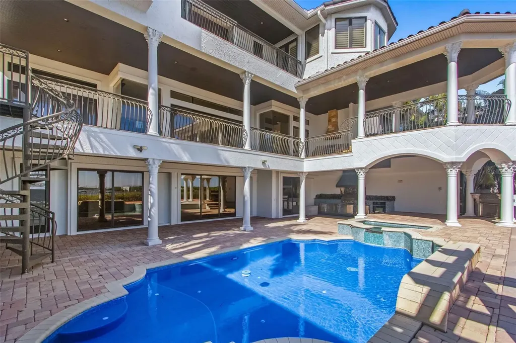 4107 Causeway Vista Drive Tampa FL 33615