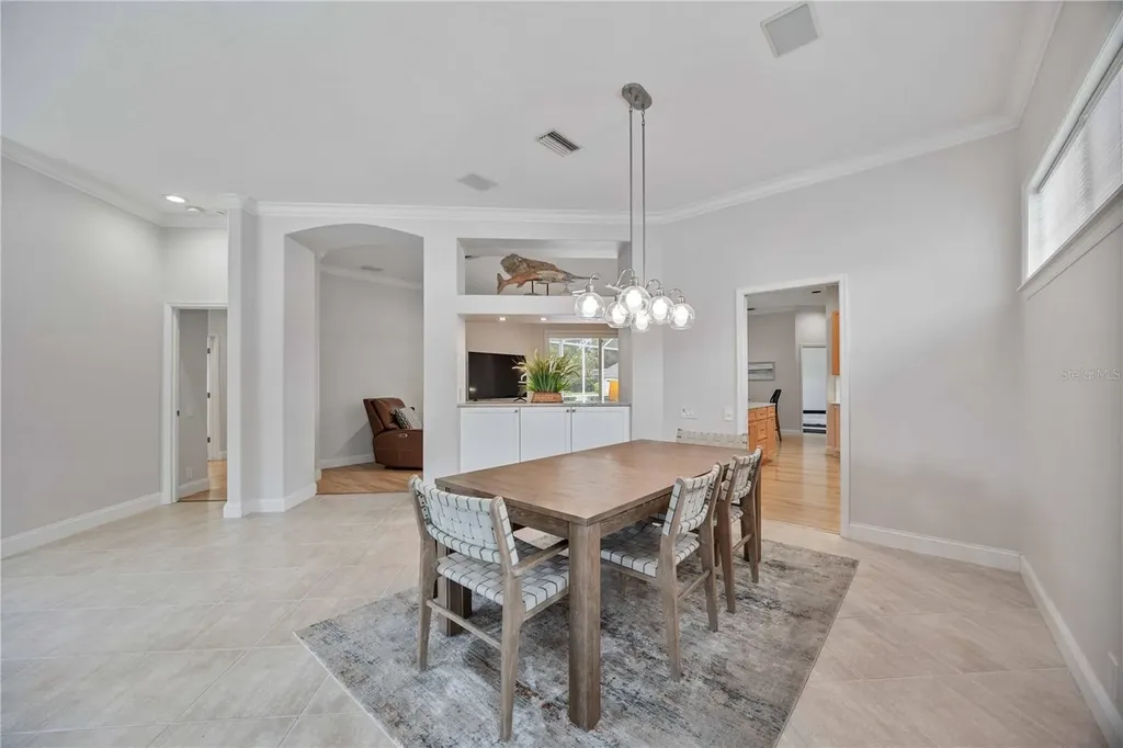 302 Americas Cup Boulevard Bradenton FL 34208