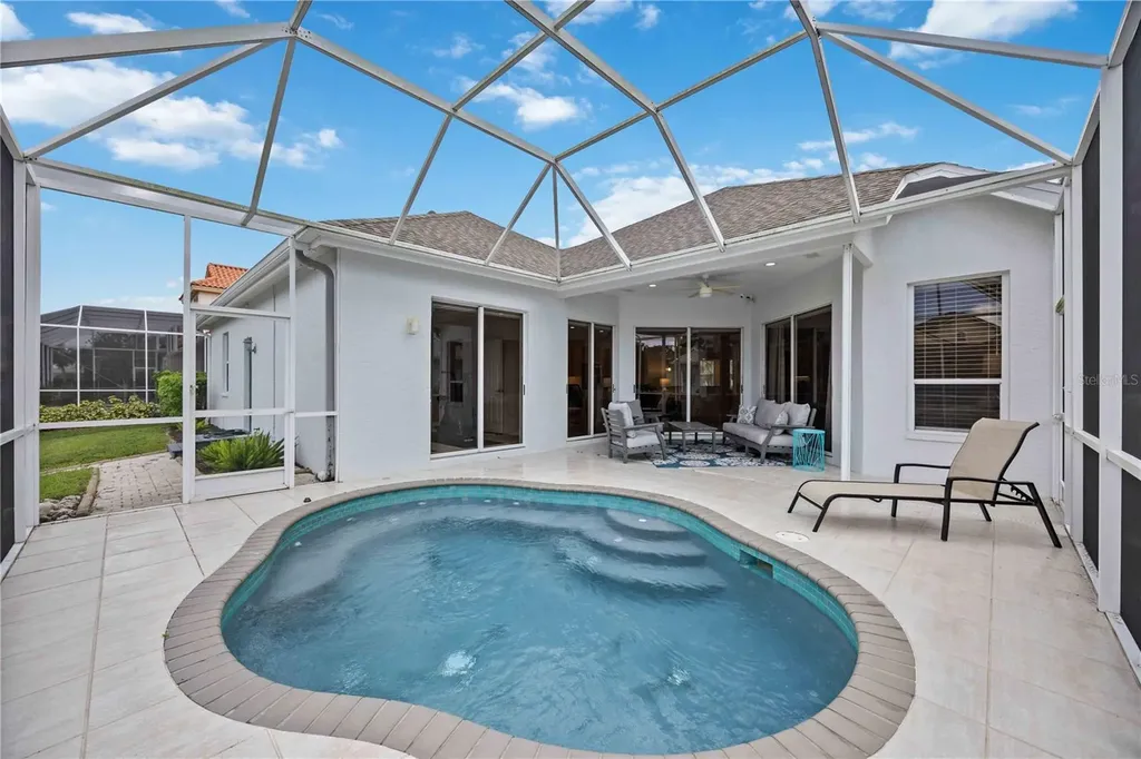 302 Americas Cup Boulevard Bradenton FL 34208