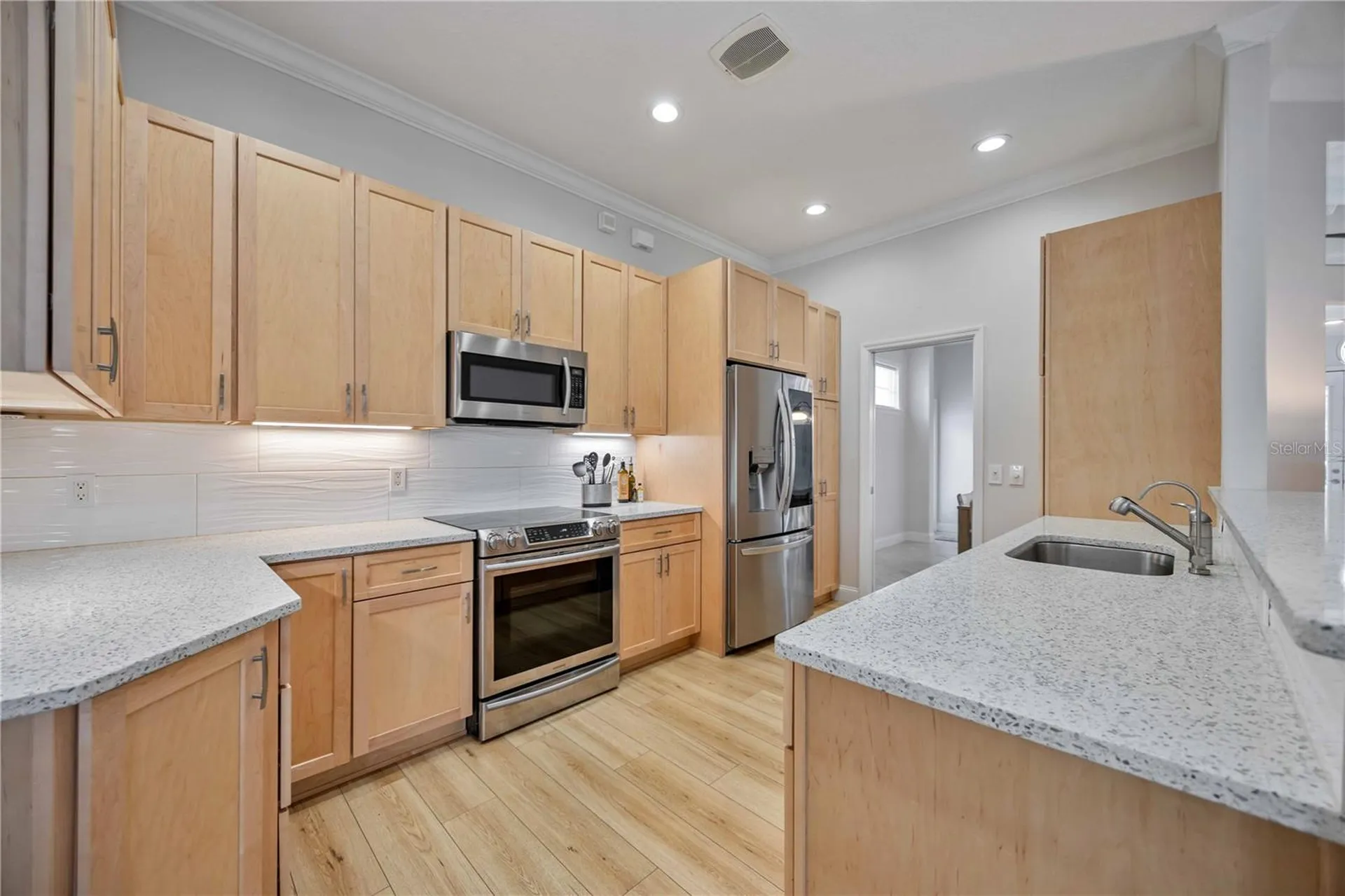 302 Americas Cup Boulevard Bradenton FL 34208