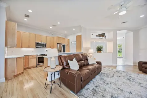 302 Americas Cup Boulevard Bradenton FL 34208