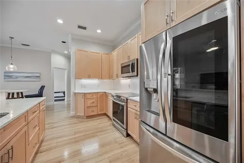 302 Americas Cup Boulevard Bradenton FL 34208
