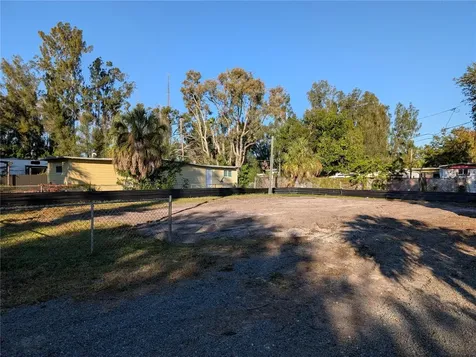 1331 Mentone Drive NE St Petersburg FL 33702