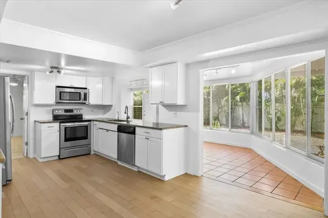 7147 Lago Street Sarasota FL 34241