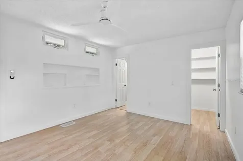 7147 Lago Street Sarasota FL 34241
