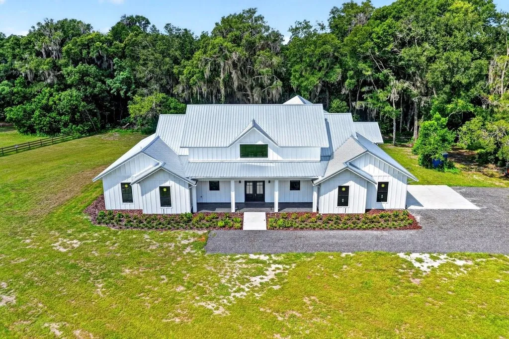 1624 Greens Dairy Road Deland FL 32720