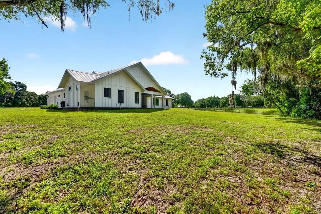 1624 Greens Dairy Road Deland FL 32720