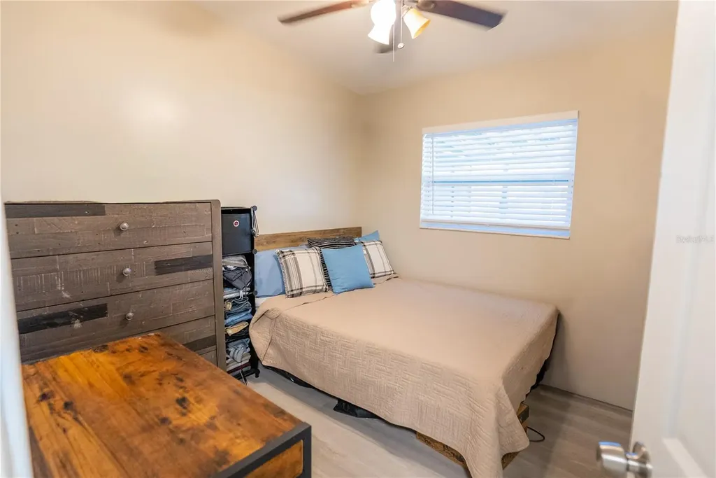 5205 98th Terrace N Pinellas Park FL 33782