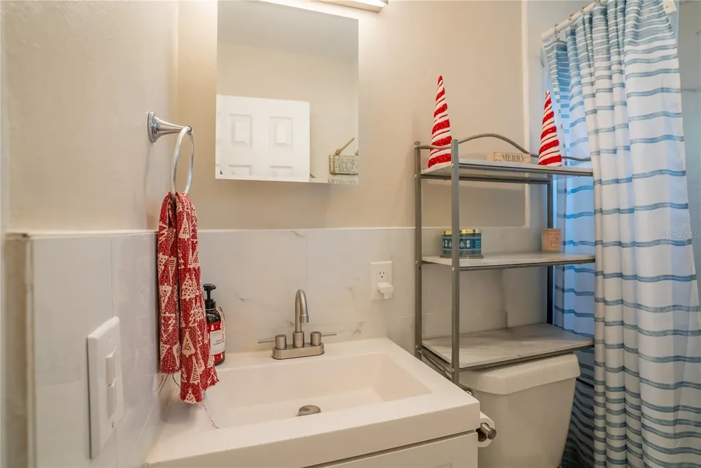 5205 98th Terrace N Pinellas Park FL 33782