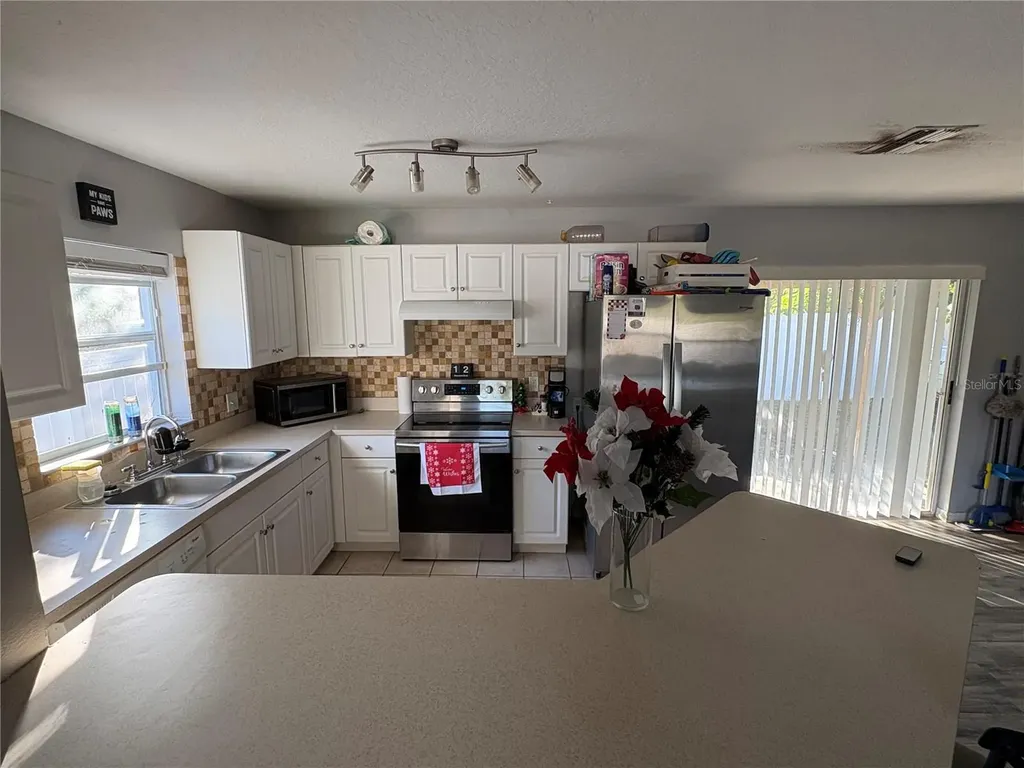 5230 Cherry Avenue Seffner FL 33584