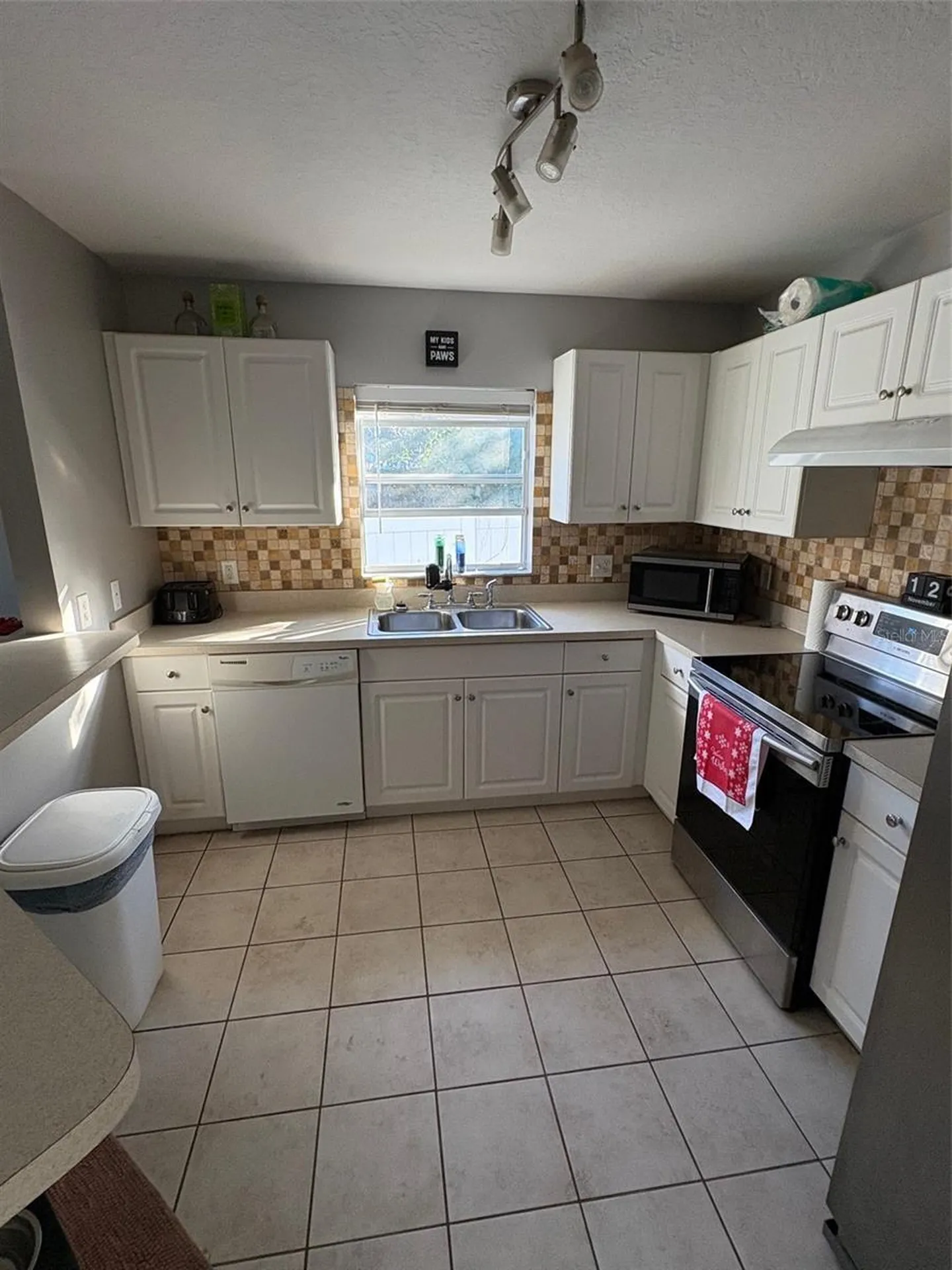 5230 Cherry Avenue Seffner FL 33584