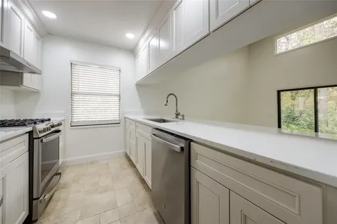 2900 NW 34th Street Gainesville FL 32605