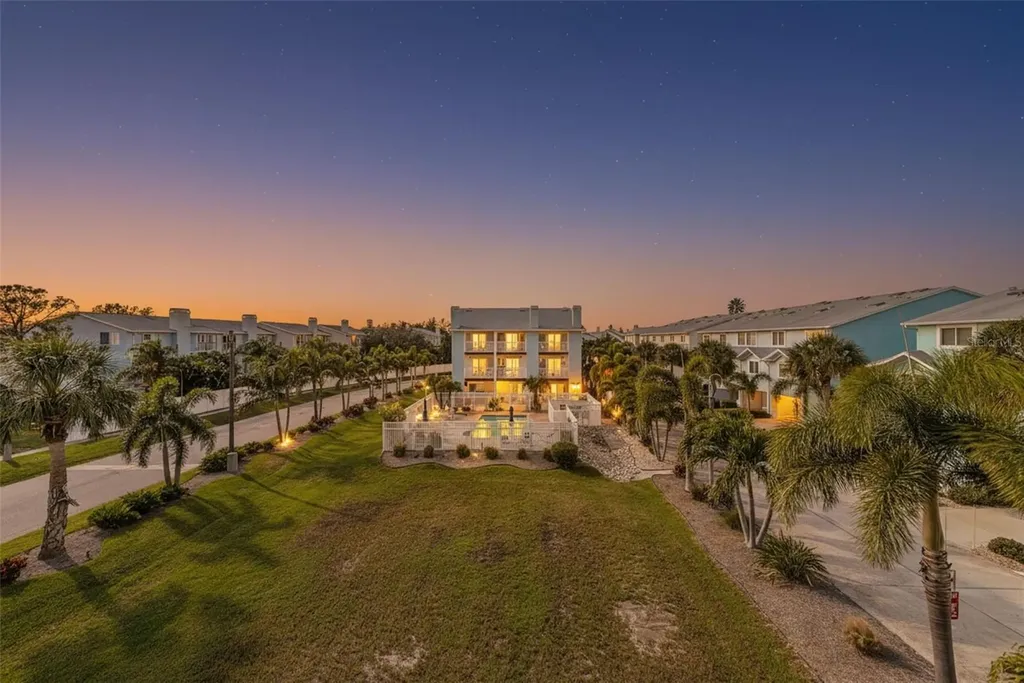 205 Marcdale Boulevard Indian Rocks Beach FL 33785