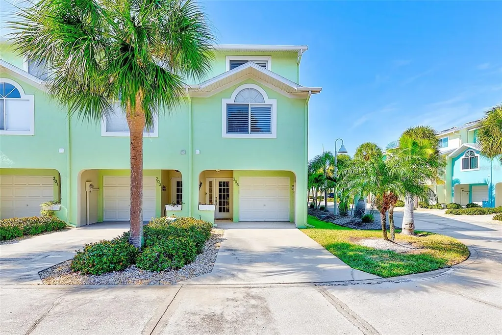 205 Marcdale Boulevard Indian Rocks Beach FL 33785