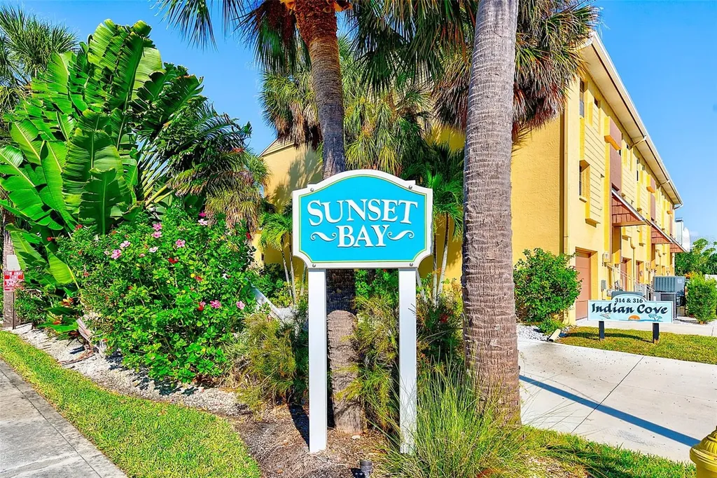 205 Marcdale Boulevard Indian Rocks Beach FL 33785