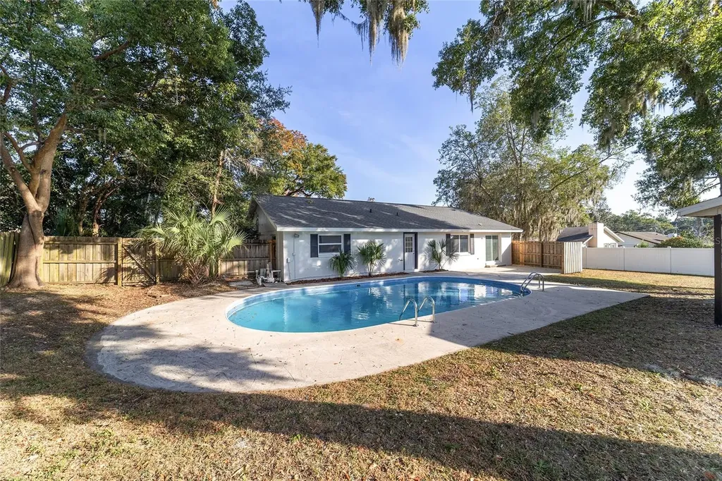 1112 SE 44th Avenue Ocala FL 34471