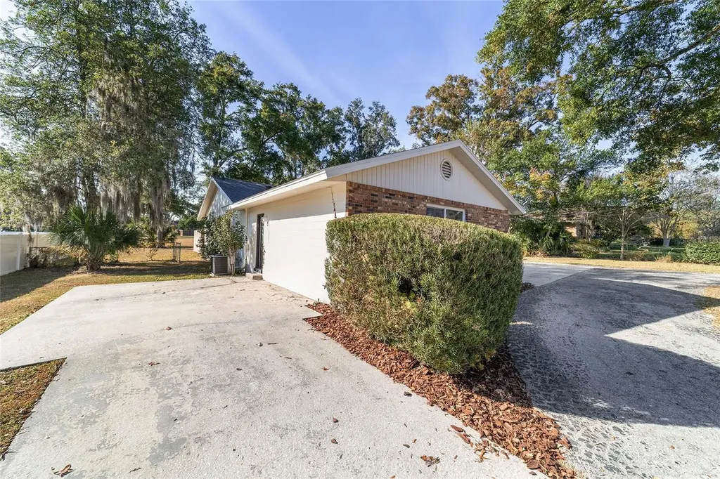1112 SE 44th Avenue Ocala FL 34471