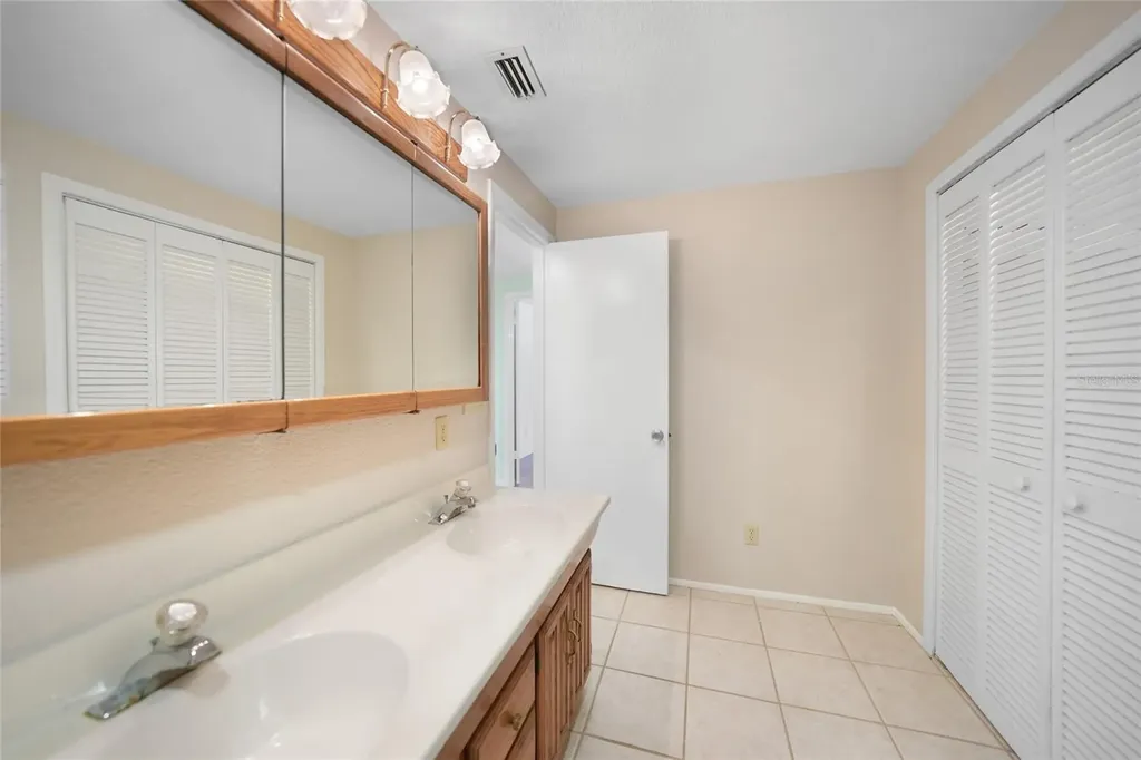 1931 Bayshore Drive Englewood FL 34223