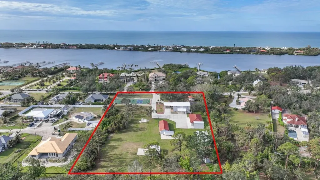 1931 Bayshore Drive Englewood FL 34223