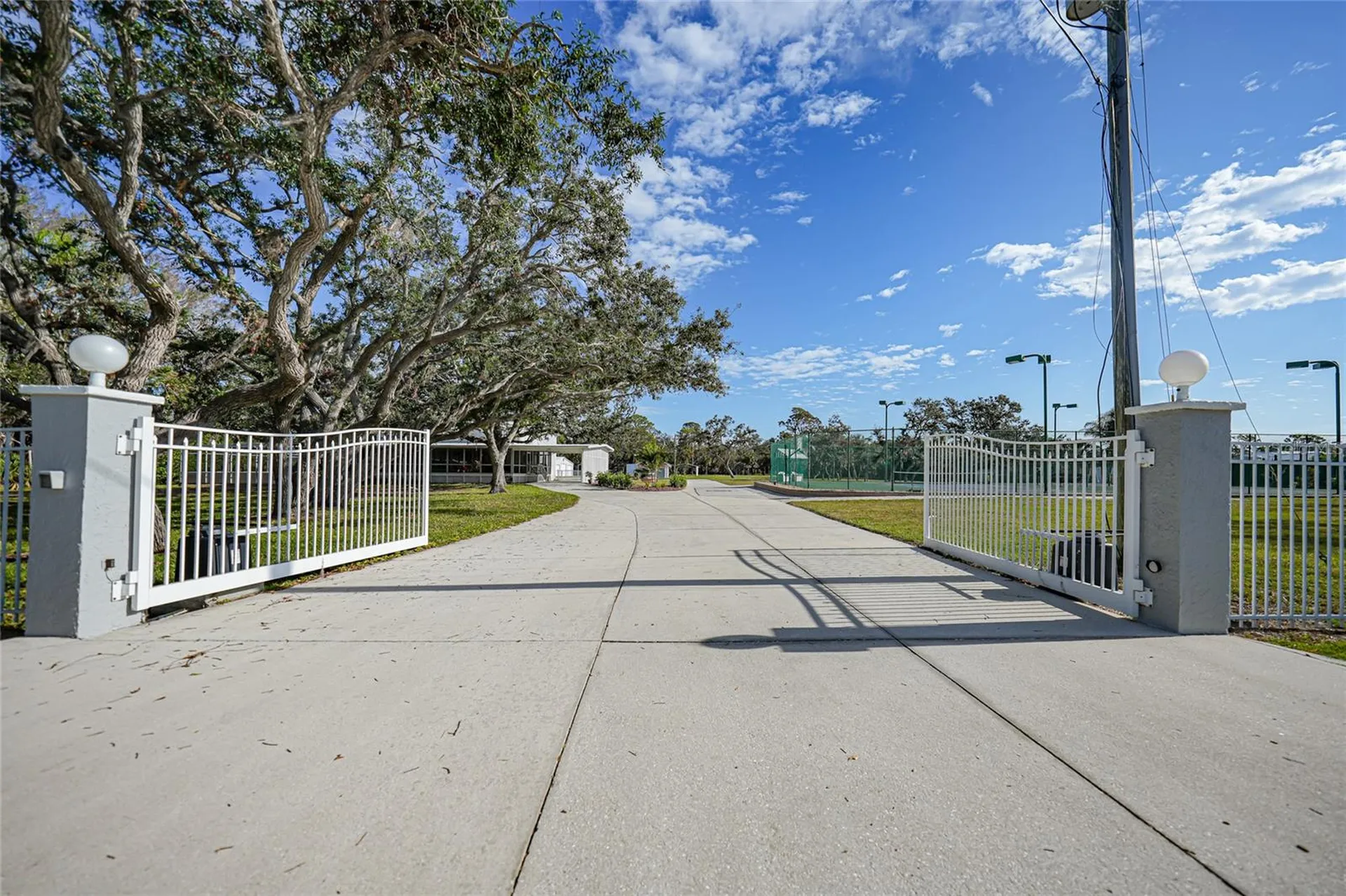 1931 Bayshore Drive Englewood FL 34223