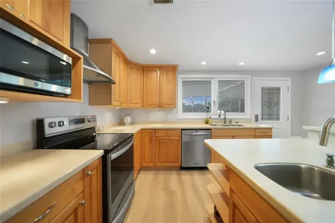 1931 Bayshore Drive Englewood FL 34223