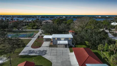 1931 Bayshore Drive Englewood FL 34223