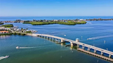 1931 Bayshore Drive Englewood FL 34223