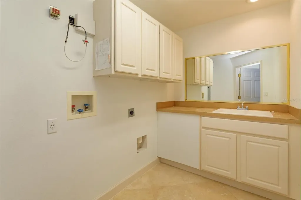 8761 The Esplanade Orlando FL 32836